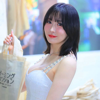 愛川菜月